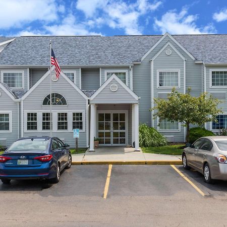 Microtel Inn & Suites By Wyndham Riverside Dayton Exteriör bild