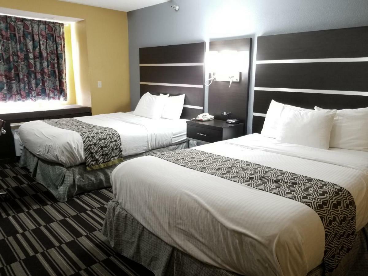 Microtel Inn & Suites By Wyndham Riverside Dayton Exteriör bild